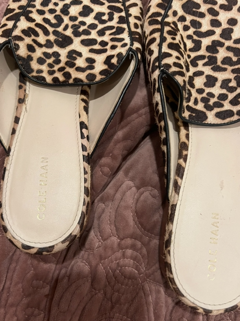 Leopard Print Pointed-Toe Slip-On Flats - Picture 3 of 4